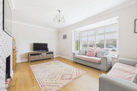 4 bedroom end of terrace house for sale, Rogate Close, Sompting, BN15 0DY