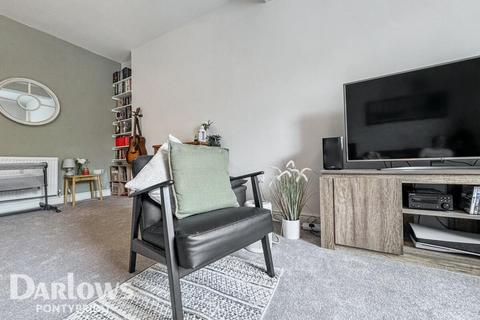 14 Barry Road, Pontypridd, CF37 1HY