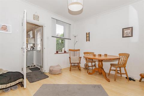 2 bedroom semi-detached house for sale, Star Hill, Crayford, Kent