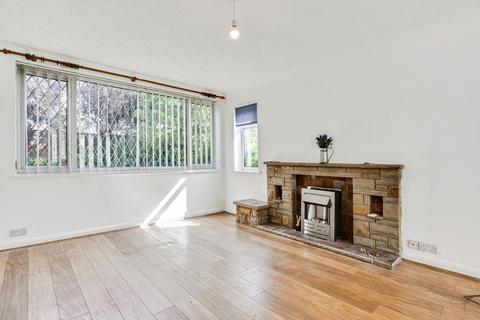 3 bedroom detached house for sale, Leeds Road, Leeds LS26