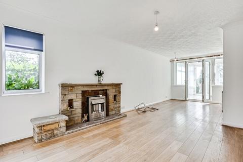 3 bedroom detached house for sale, Leeds Road, Leeds LS26