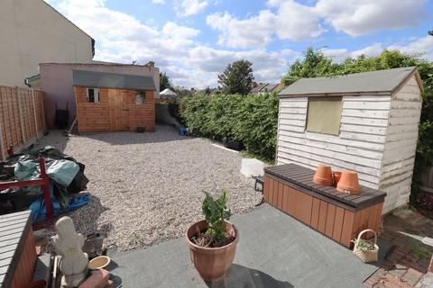 3 bedroom semi-detached house for sale, Hamstel Road, Southchurch, SS2