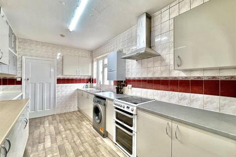 undefined, Ellington Road, Hounslow TW3