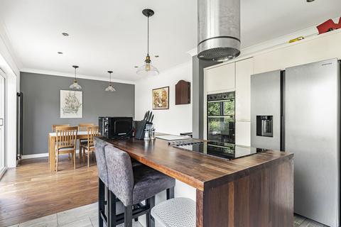 4 bedroom detached bungalow for sale, Castlewood Avenue, Newton Abbot, TQ12 1NY