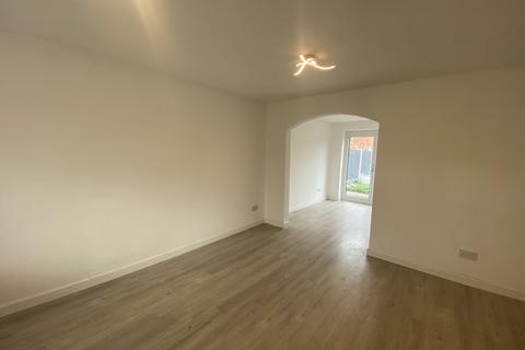 4 bedroom detached house to rent, Cranebrook Close, Leighton