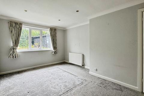 3 bedroom detached bungalow for sale, Yeadon LS19