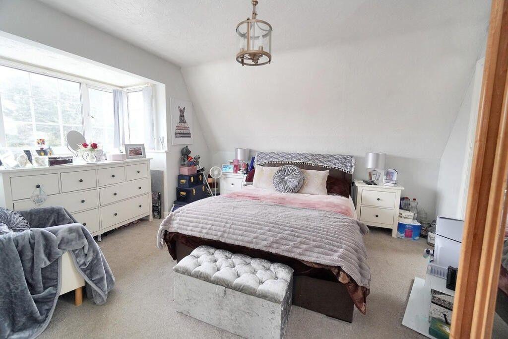 29 Tower Bed 1