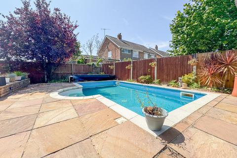 3 bedroom detached house for sale, Tower Road, Wivenhoe