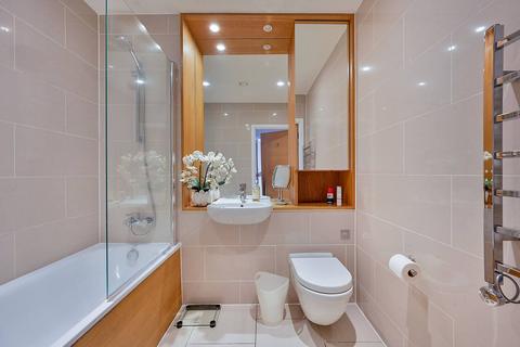 undefined, Durham Wharf Drive, Brentford, TW8