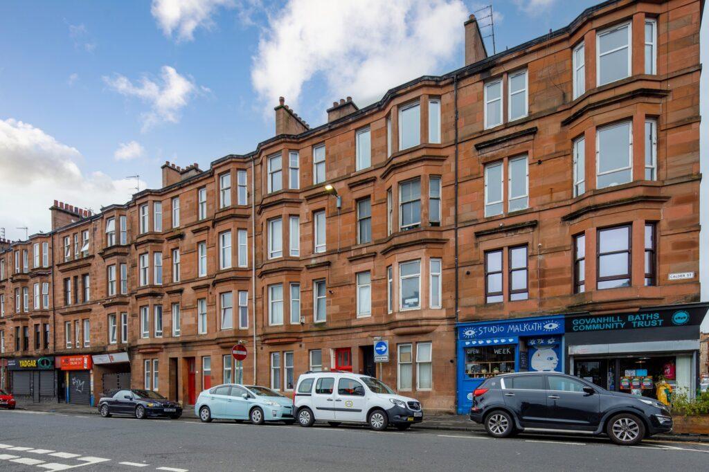 Calder street, Govanhill 2 bed flat - £130,000