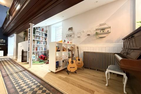 5 bedroom detached house for sale, Merthyr Road, Aberdare CF44