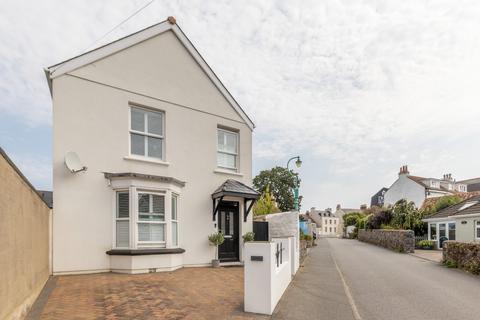 undefined, Le Foulon, St Peter Port, Guernsey