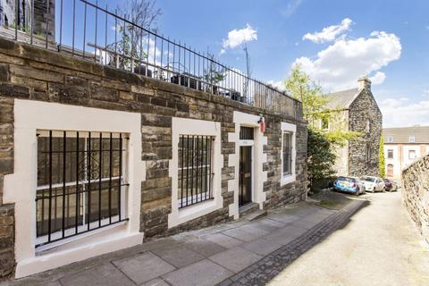3 bedroom flat for sale, 157A Broughton Road, Canonmills, Edinburgh, EH7 4JJ