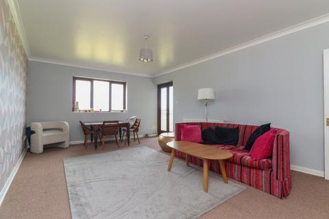 2 bedroom flat for sale, Eastern Esplanade, Cliftonville, Margate, Kent, CT9