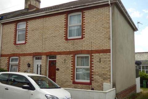 3 bedroom end of terrace house to rent, Netley Road, Newton Abbot