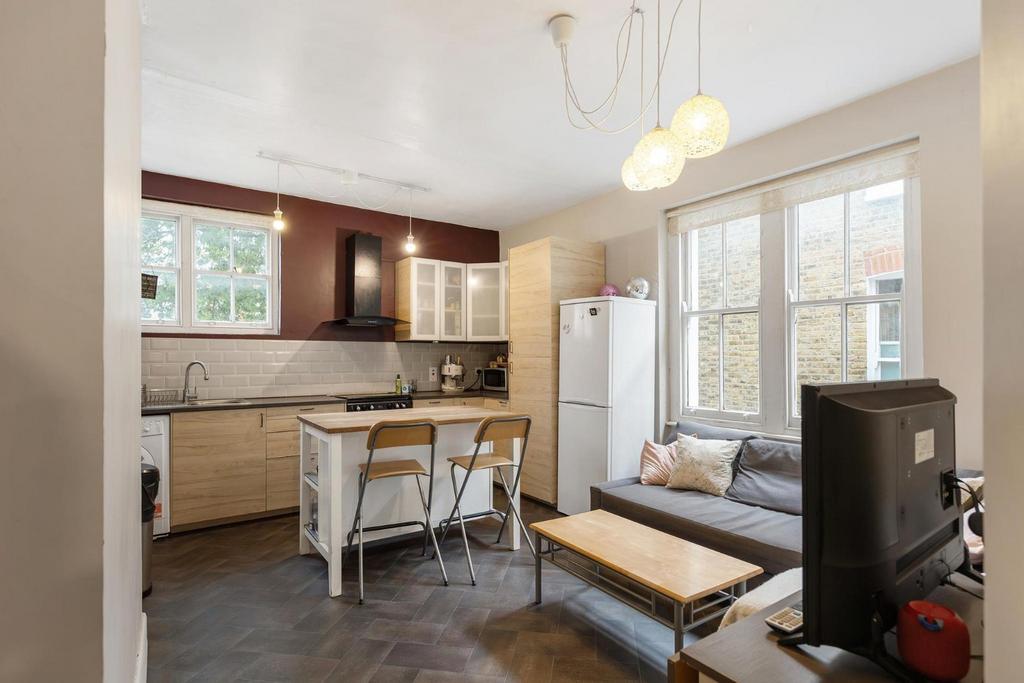 Kitchen/Reception