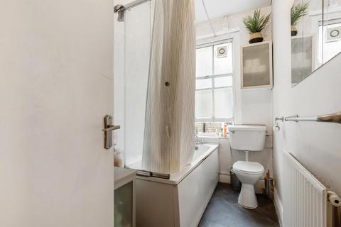 2 bedroom flat for sale, Bedford Road, London