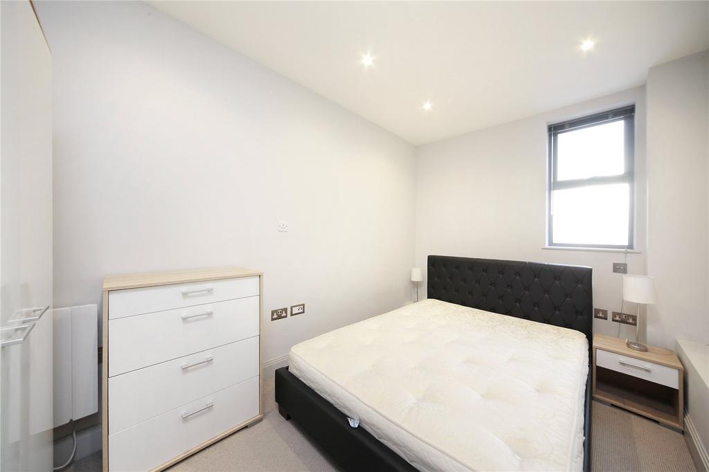 Apartment in London - View 3