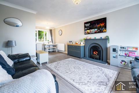 3 bedroom semi-detached house for sale, Llyswen, Machen, Caerphilly, CF83 8PA