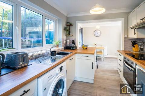 undefined, Llyswen, Machen, Caerphilly, CF83 8PA