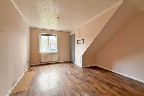 19 Ada Wrighton Close, Willenhall, WV12 5AX