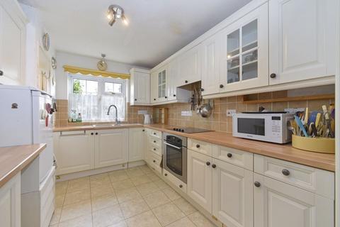 3 bedroom terraced house for sale, Charts Close, Cranleigh