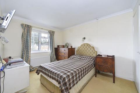 3 bedroom terraced house for sale, Charts Close, Cranleigh