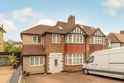 8 Glenhurst Rise, London, SE19 3XW