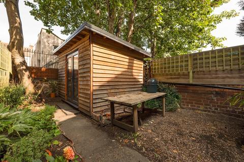 20b Drummond Road, St Pauls, Bristol, BS2 8UJ