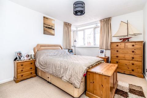 2 bedroom flat for sale, Gannet House, Eastern Parade