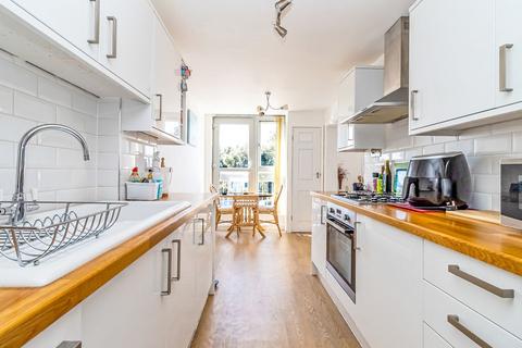 2 bedroom flat for sale, Gannet House, Eastern Parade