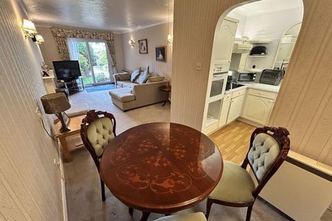 2 bedroom retirement property for sale, Penrhyn Avenue, Rhos on Sea