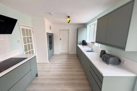 undefined, Kenton Avenue, Gosforth