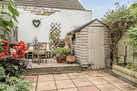 undefined, Badshot Lea Road, Badshot Lea, Farnham, Surrey, GU9