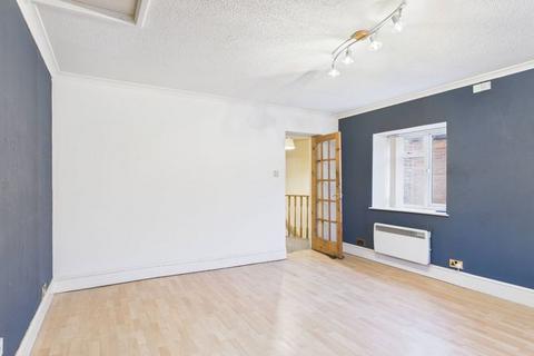 undefined, Flat 6 , 6 St. James Street, South Petherton