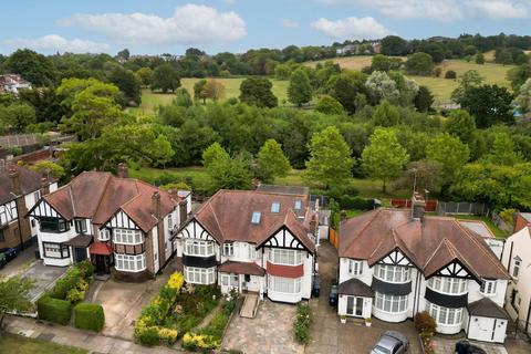 6 bedroom semi-detached house for sale, Westside, London NW4