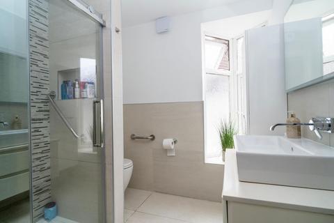6 bedroom semi-detached house for sale, Westside, London NW4