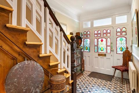 4 bedroom semi-detached house for sale, St James Avenue, Ealing, London, W13 9DJ