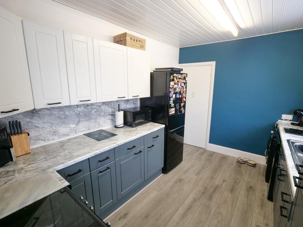 Kitchen Dual Aspect