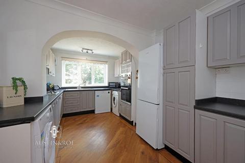 53 Sutherland Crescent, Blythe Bridge, Stoke-on-trent, ST11 9JT