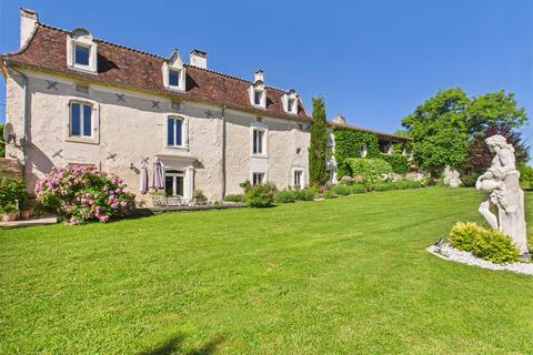 6 bedroom house, Allemans, Dordogne, France