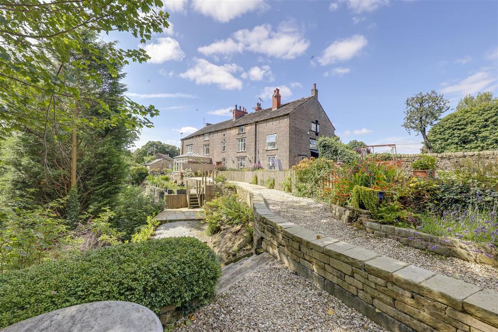 Garden &amp; Side View