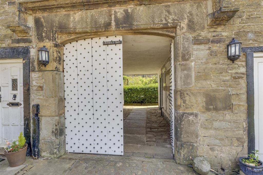 Listed Entrance