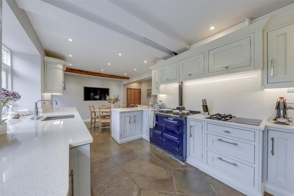 Kitchen Alt