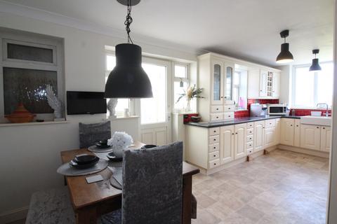 undefined, Standhills Road, Kingswinford DY6