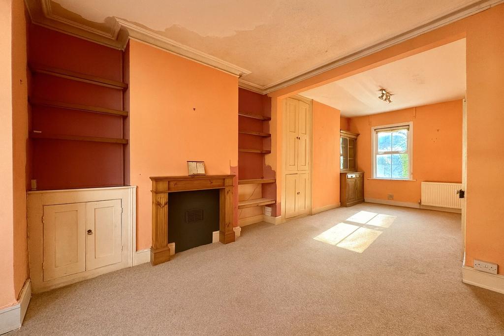Sitting/Dining Room
