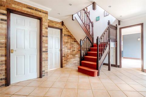 166 Castle Hill Road, Totternhoe, Dunstable, LU6 1QQ