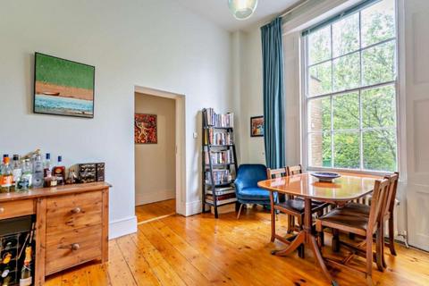 2 bedroom apartment to rent, WC1X