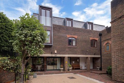 undefined, Regents Mews, St John's Wood, London, NW8