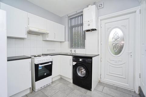 3 bedroom terraced house to rent, Taplin Road, Hillsborough, Sheffield, S6